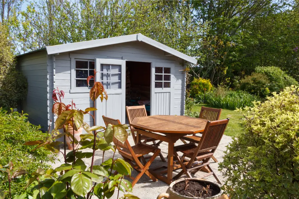 Backyard Adus And Guest Houses